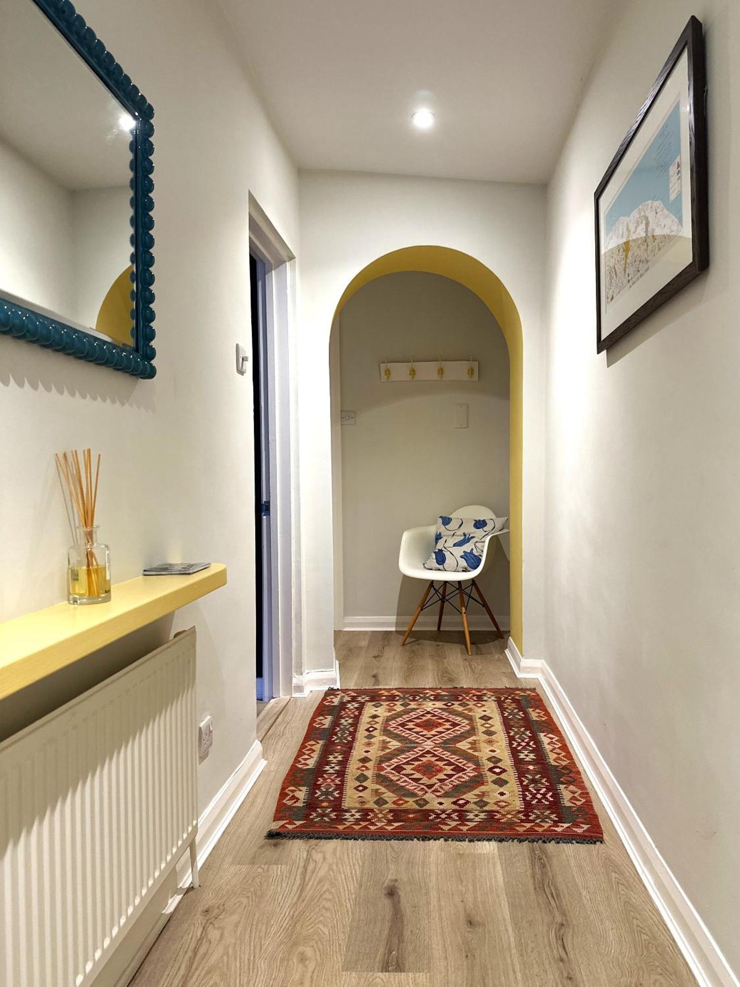 Unique Clifton Apartment On Historic Crescent Bristol Ruang foto